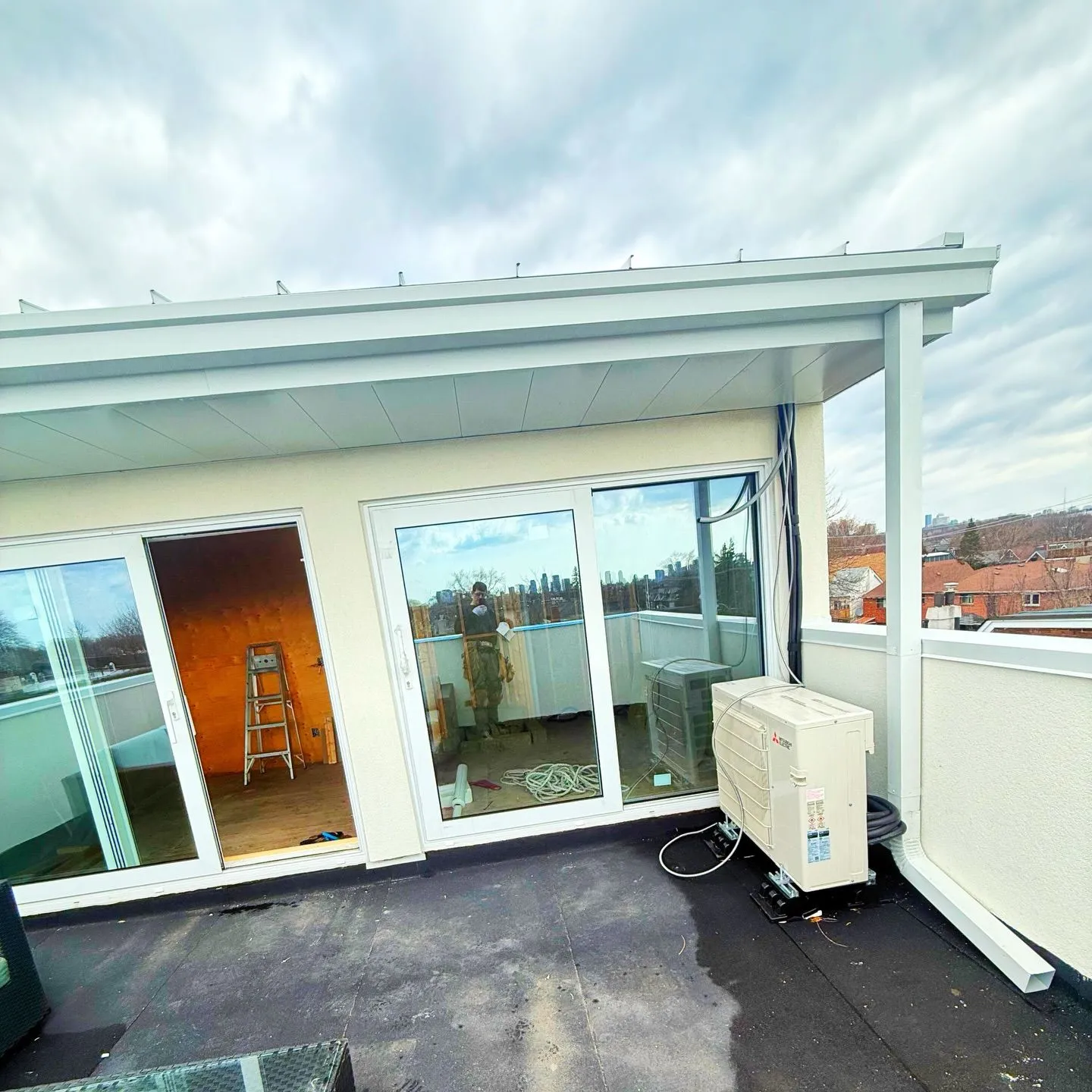 White metal soffit — photo